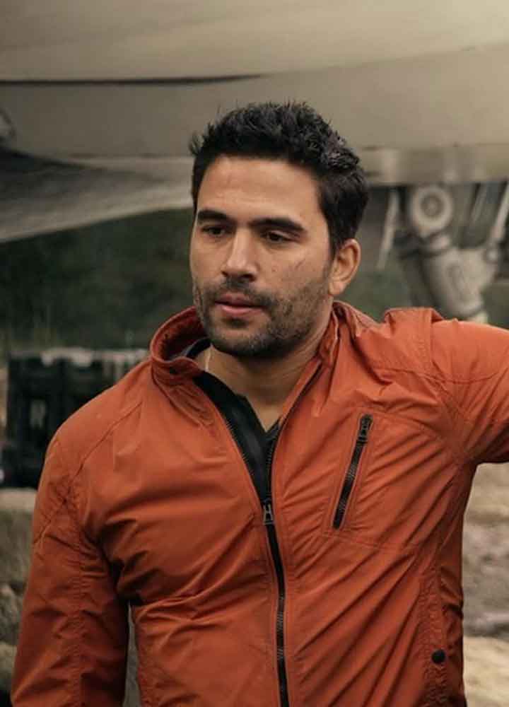 LOST IN SPACE (DON WEST) IGNACIO SERRICCHIO ORANGE JACKET LOST IN SPACE (DON WEST) IGNACIO SERRICCHIO ORANGE JACKET